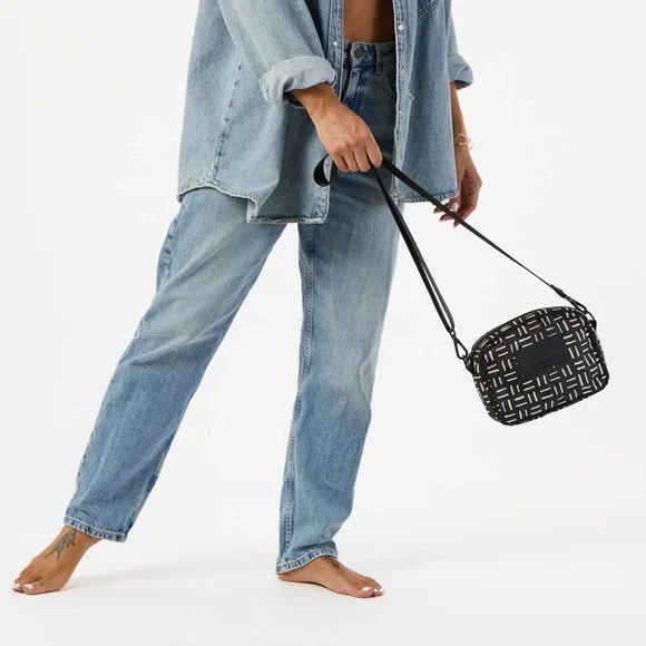 Aloha Collection Le Tour Bag - Picture 4 of 12